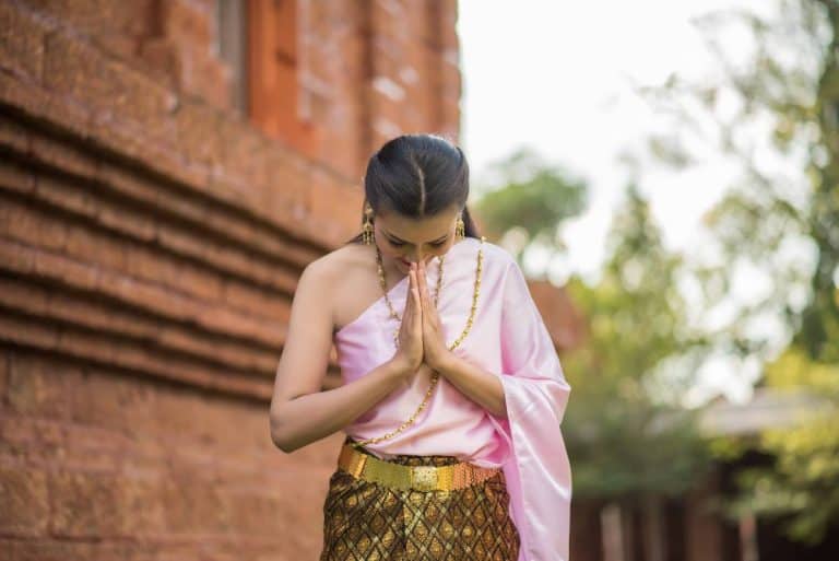 Thai Wai Timing Anxiety